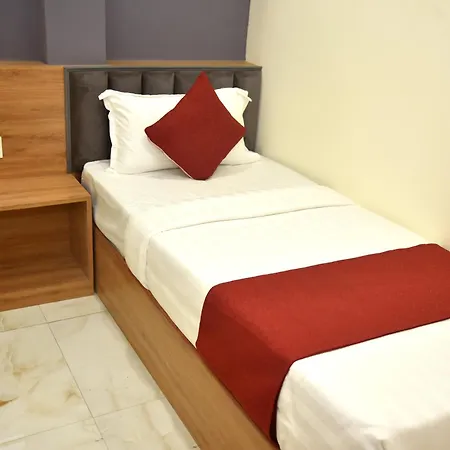 Vogue Cabin Stay Near Nesco Bombay Exhibition Centre Exterior photo