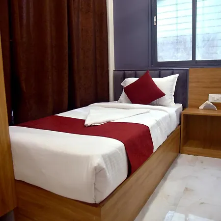 Vogue Cabin Stay Near Nesco Bombay Exhibition Centre Exterior photo